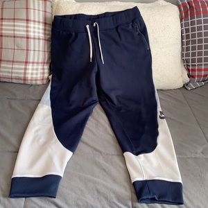 Women’s sweatpants